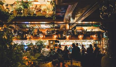 Gin and Juice bar with customers