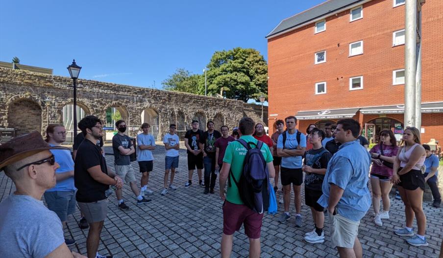 A group of people on Fogo's Free tour